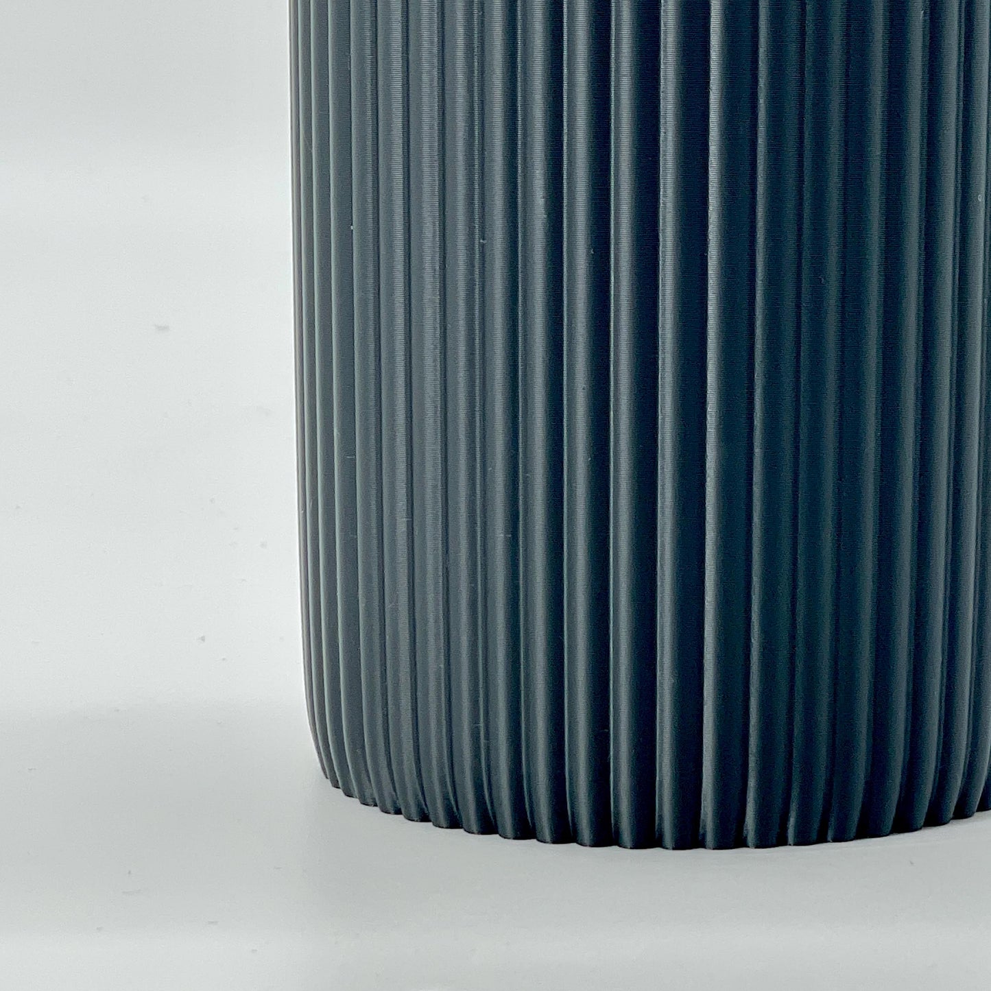 Minimalistische Trockenblumen Vase "Oslo"  Skandinavische Dekoration mit geriffelter Struktur, nachhaltig hergestellt, 3D-gedruckte Vase