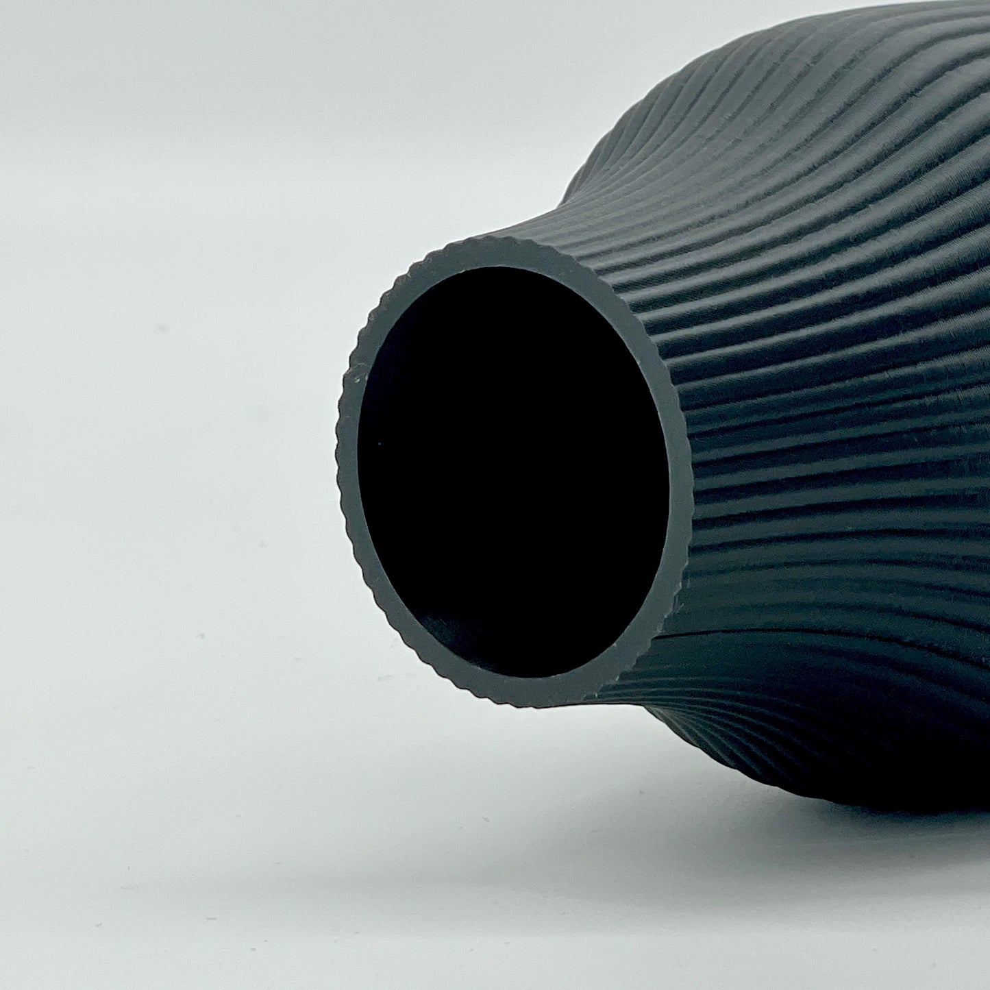 Minimalistische Trockenblumen Vase "Oslo"  Skandinavische Dekoration mit geriffelter Struktur, nachhaltig hergestellt, 3D-gedruckte Vase