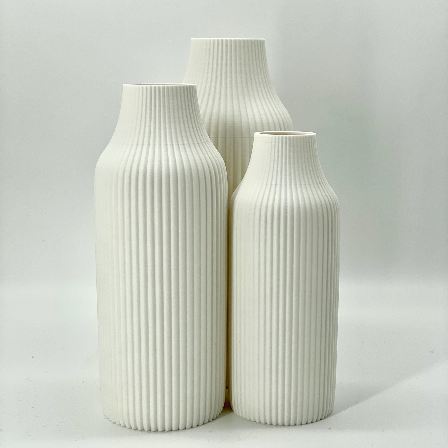 Minimalistische Trockenblumen Vase "Oslo"  Skandinavische Dekoration mit geriffelter Struktur, nachhaltig hergestellt, 3D-gedruckte Vase